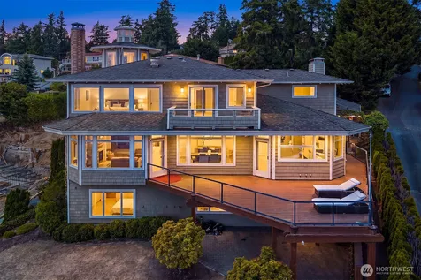 8203 NE Juanita Drive Kirkland WA 98033