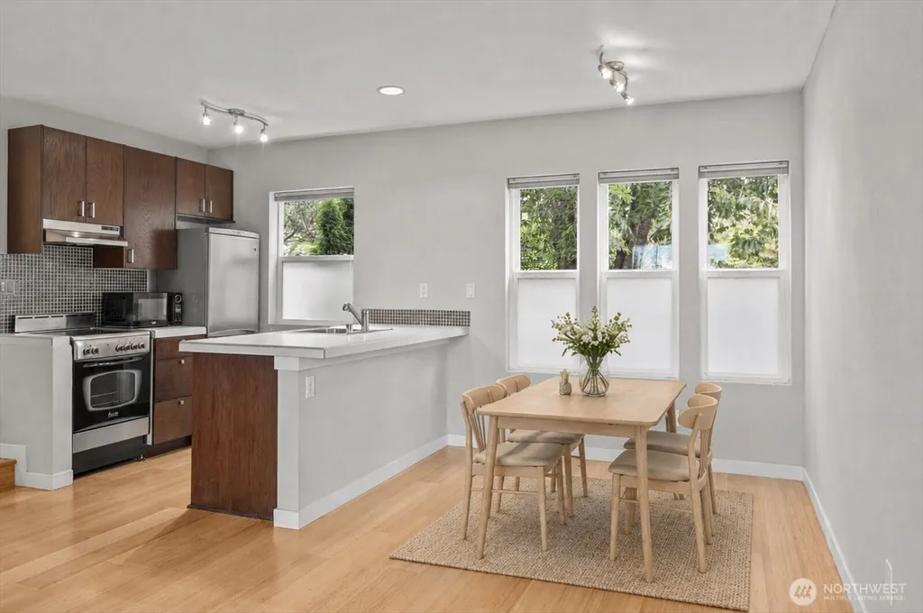 6547 42nd Avenue SW Seattle WA 98136