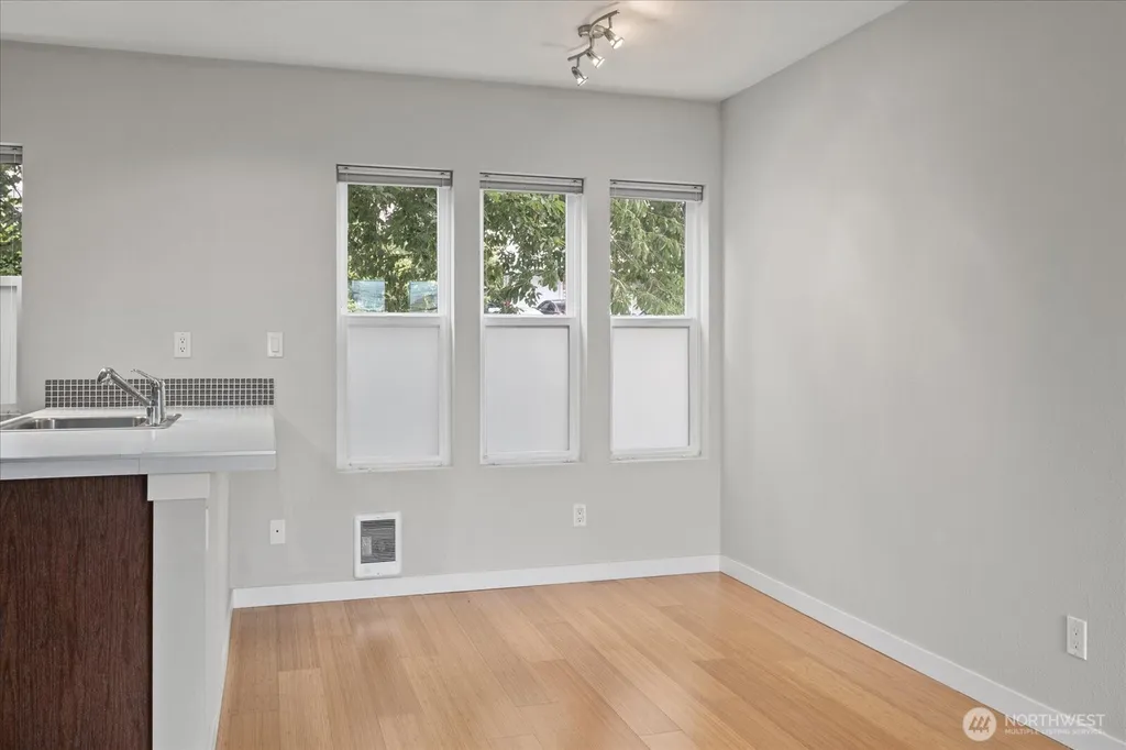 6547 42nd Avenue SW Seattle WA 98136