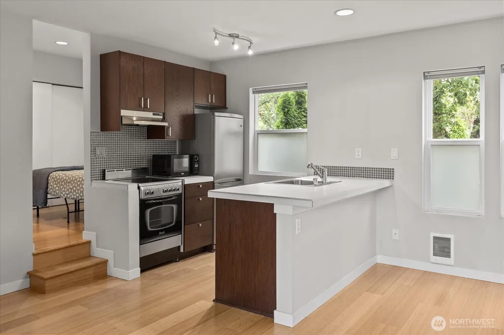 6547 42nd Avenue SW Seattle WA 98136