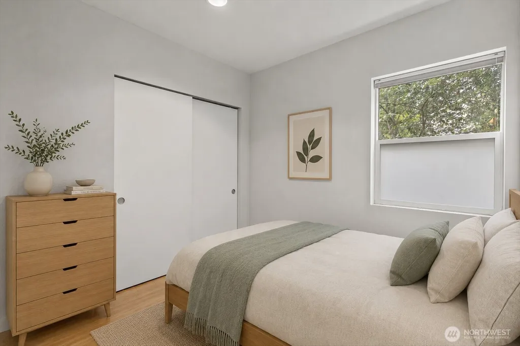6547 42nd Avenue SW Seattle WA 98136
