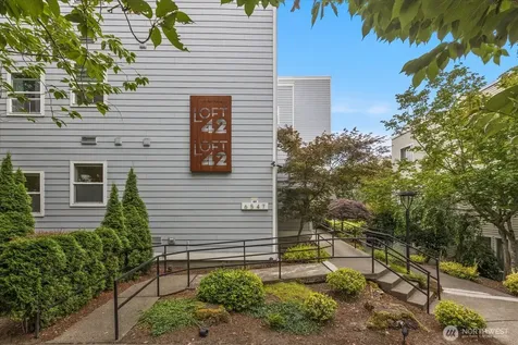 6547 42nd Avenue SW Seattle WA 98136