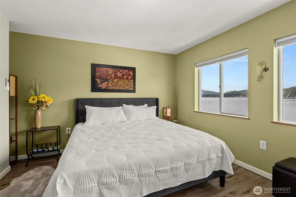 1119 Summit Lake Shore Road NW Olympia WA 98502