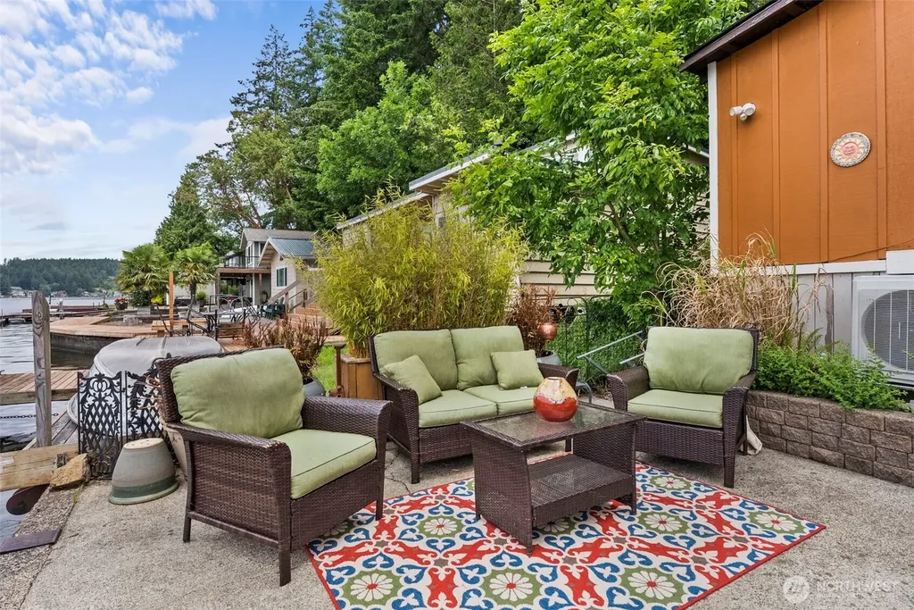 1119 Summit Lake Shore Road NW Olympia WA 98502