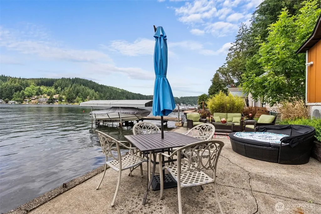 1119 Summit Lake Shore Road NW Olympia WA 98502