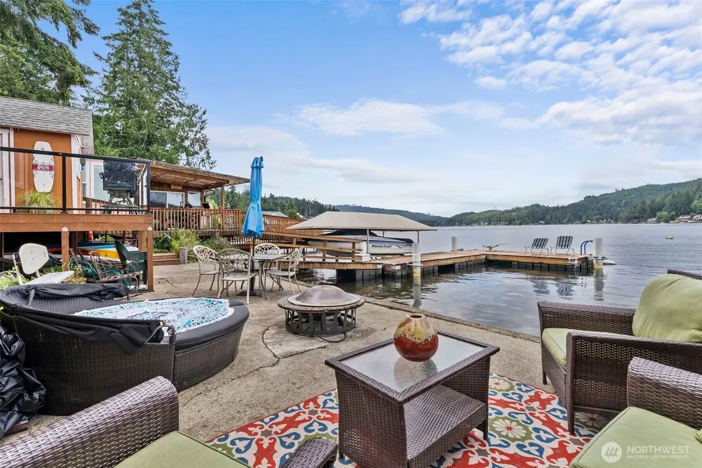 1119 Summit Lake Shore Road NW Olympia WA 98502