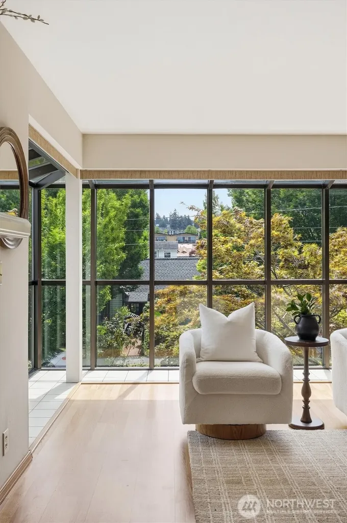 201 3rd Avenue N Edmonds WA 98020