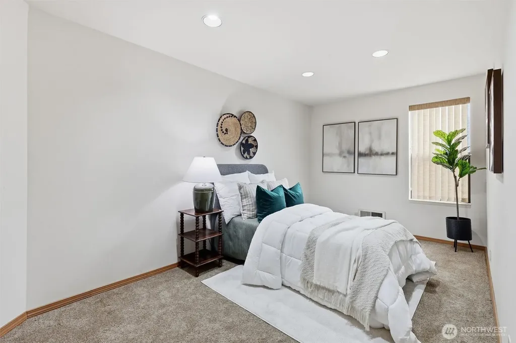 201 3rd Avenue N Edmonds WA 98020