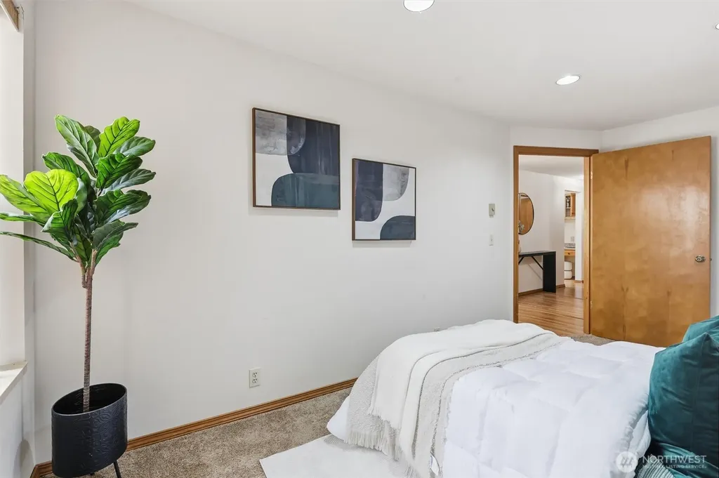 201 3rd Avenue N Edmonds WA 98020
