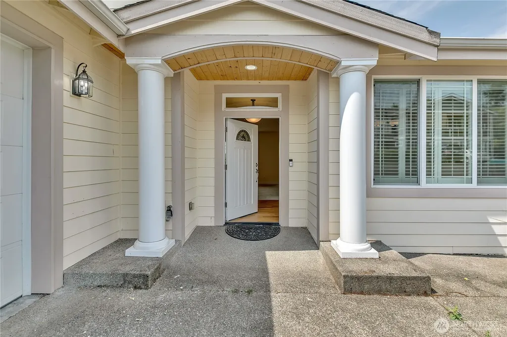 1216 S Brookside Terrace Tacoma WA 98465