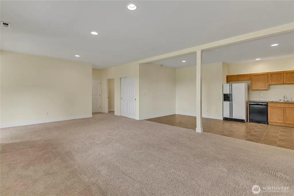 1216 S Brookside Terrace Tacoma WA 98465