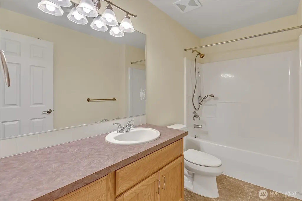 1216 S Brookside Terrace Tacoma WA 98465