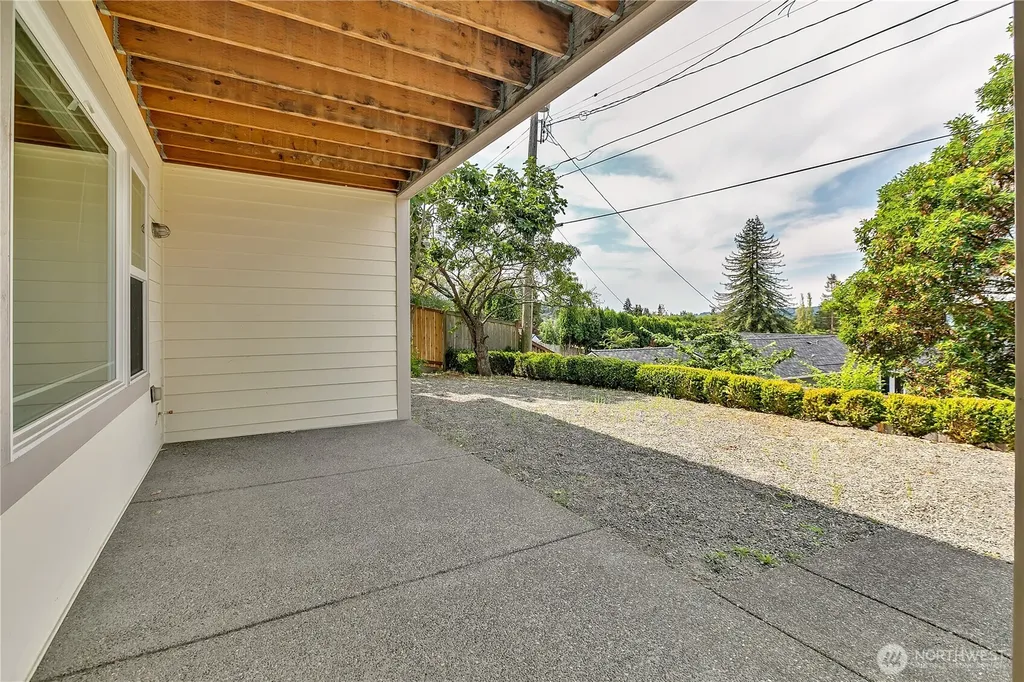 1216 S Brookside Terrace Tacoma WA 98465