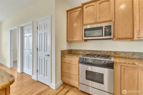 1216 S Brookside Terrace Tacoma WA 98465