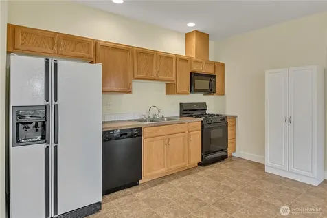 1216 S Brookside Terrace Tacoma WA 98465