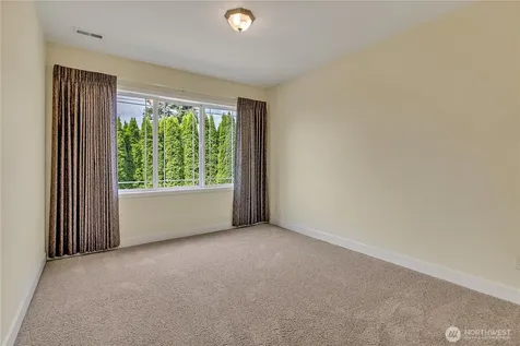 1216 S Brookside Terrace Tacoma WA 98465