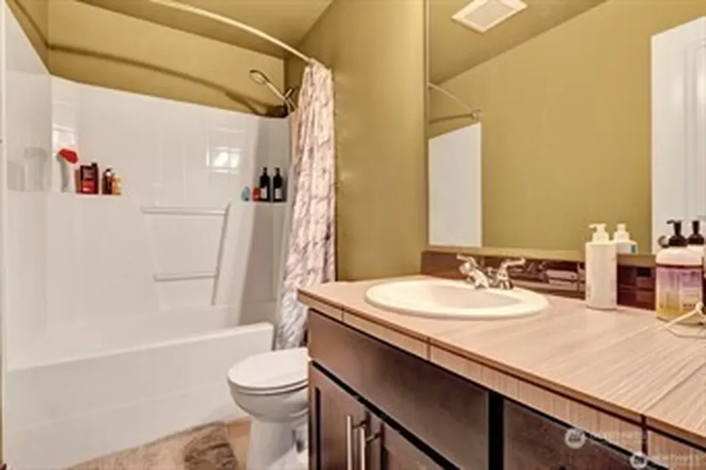14018 9th Place W Lynnwood WA 98087