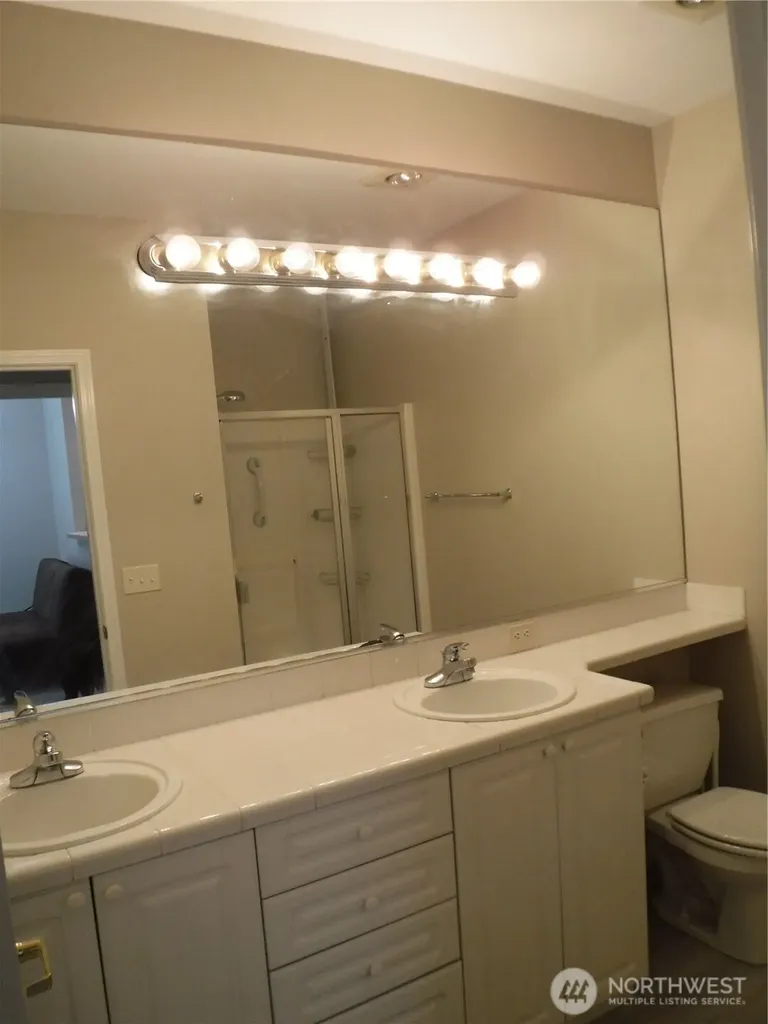 12712 Admiralty Way SE Everett WA 98204