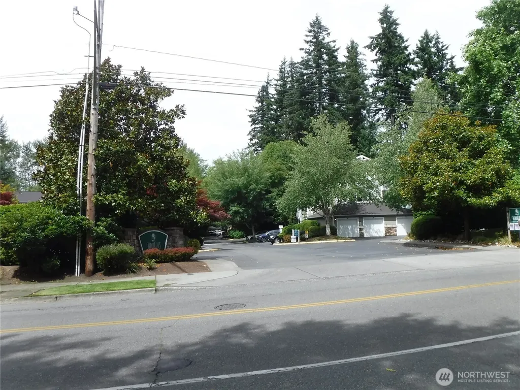 12712 Admiralty Way SE Everett WA 98204