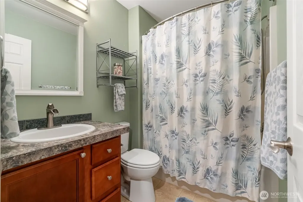 17826 Overlake Court SE Yelm WA 98597