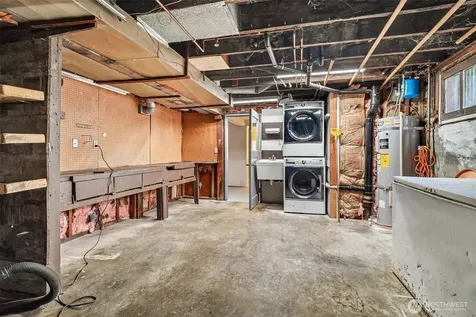 8555 30th Avenue NW Seattle WA 98117