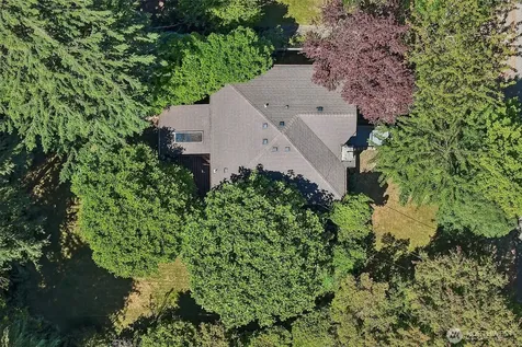 8555 30th Avenue NW Seattle WA 98117
