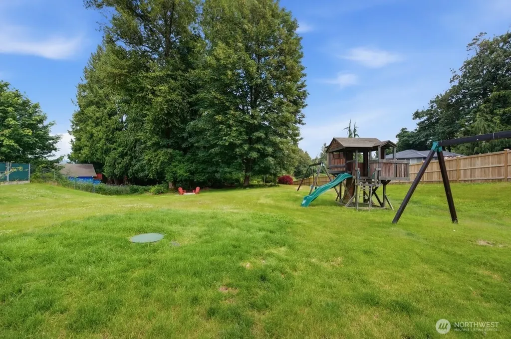 2215 122nd Drive SE Lake Stevens WA 98258