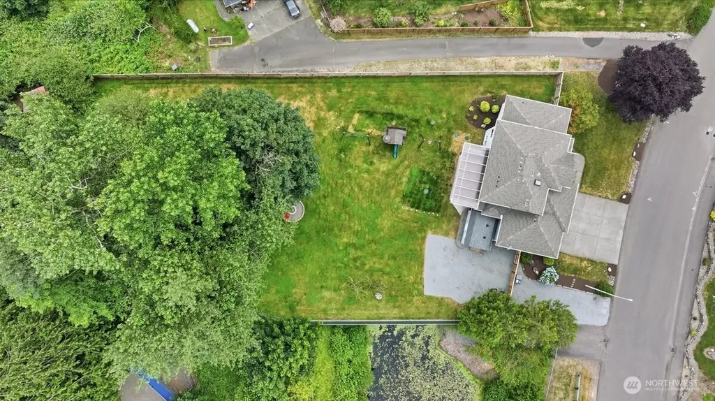 2215 122nd Drive SE Lake Stevens WA 98258