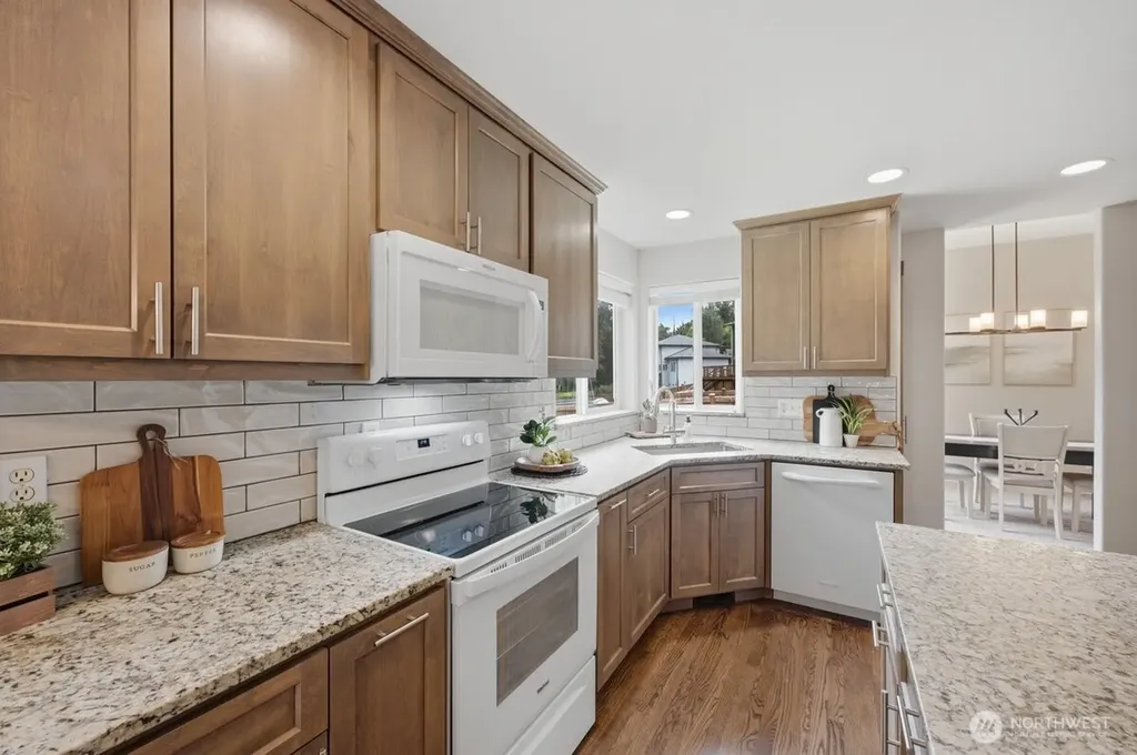 2215 122nd Drive SE Lake Stevens WA 98258