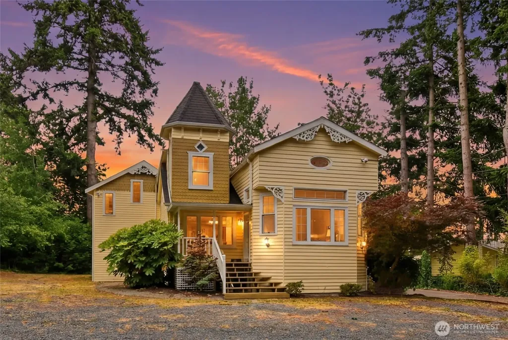 3928 172nd St SW Lynnwood WA 98037