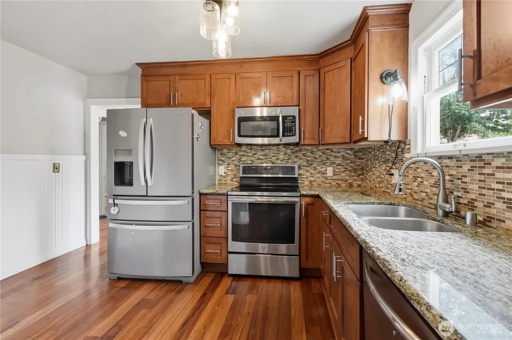 3928 172nd St SW Lynnwood WA 98037