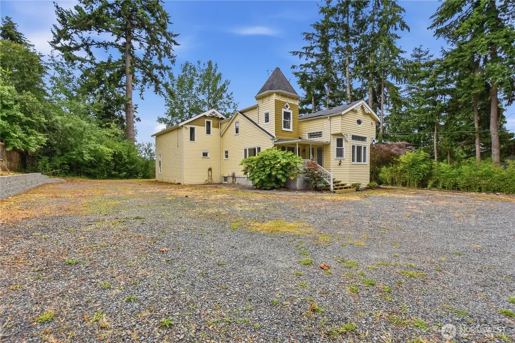 3928 172nd St SW Lynnwood WA 98037