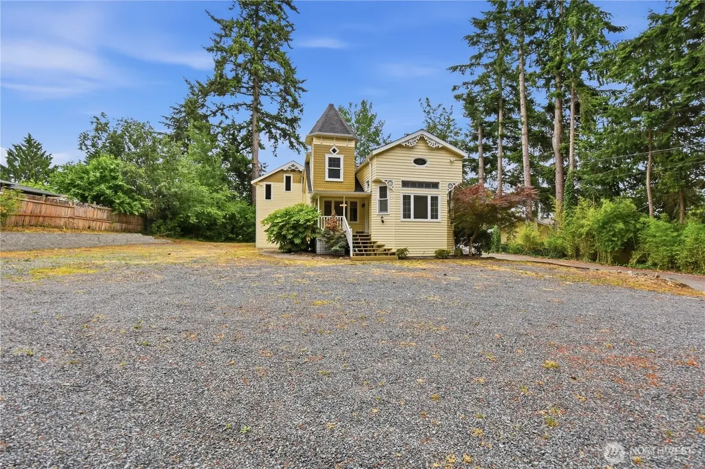 3928 172nd St SW Lynnwood WA 98037