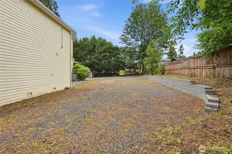 3928 172nd St SW Lynnwood WA 98037
