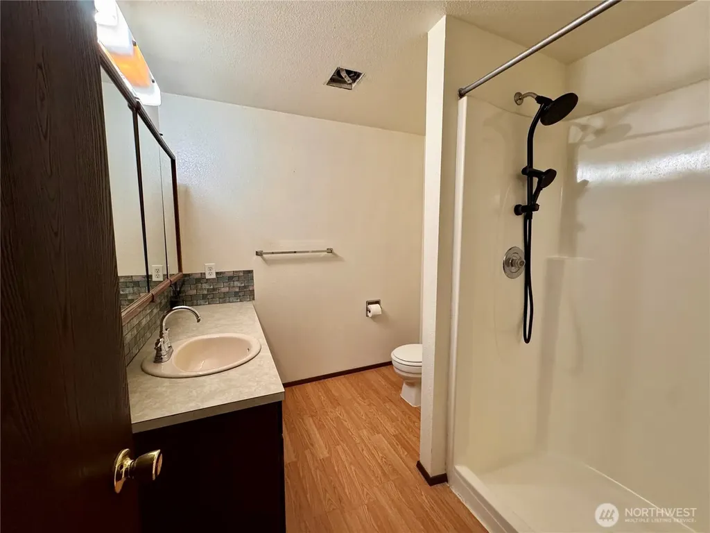 215 S 11th Street Shelton WA 98584