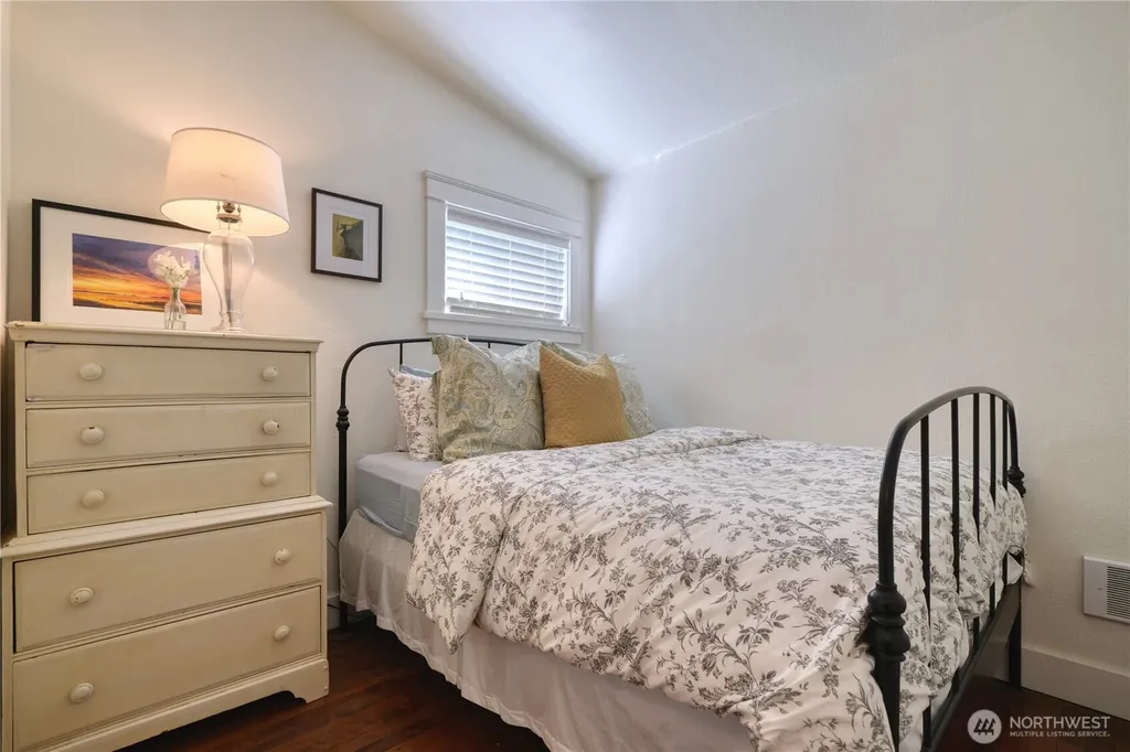 675 Sylvia Drive Point Roberts WA 98281