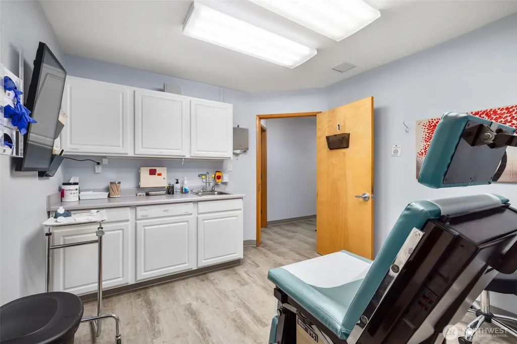 4407 Fairmount Avenue Port Angeles WA 98363
