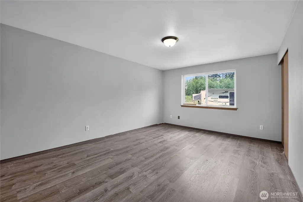 21819 31st Ave E Avenue Spanaway WA 98387