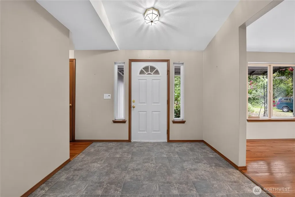 21819 31st Ave E Avenue Spanaway WA 98387