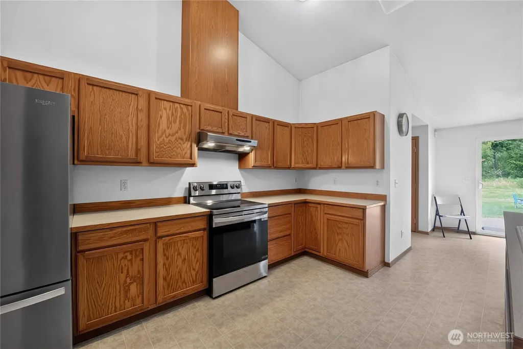 21819 31st Ave E Avenue Spanaway WA 98387