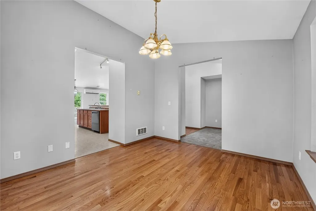 21819 31st Ave E Avenue Spanaway WA 98387