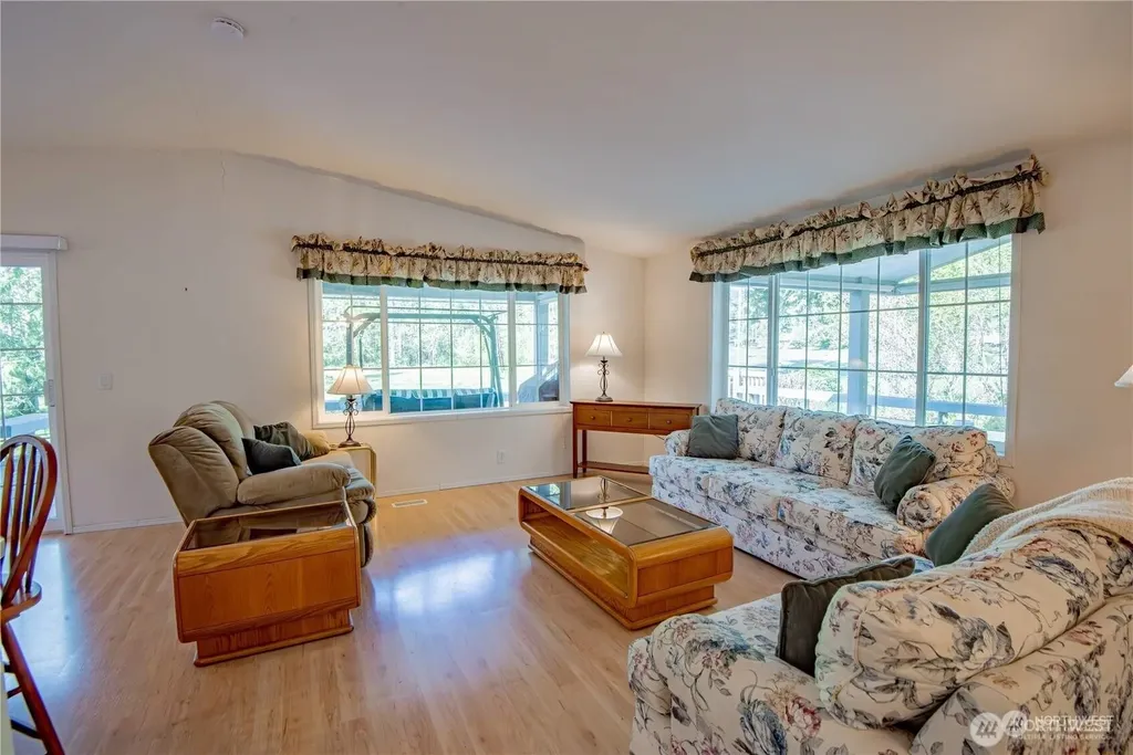 70 N Fairway Drive E Hoodsport WA 98548