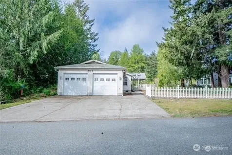 70 N Fairway Drive E Hoodsport WA 98548
