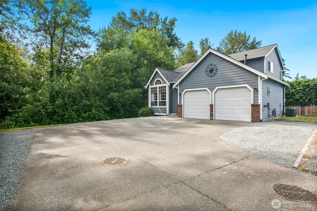 22021 131st Place SE Kent WA 98031