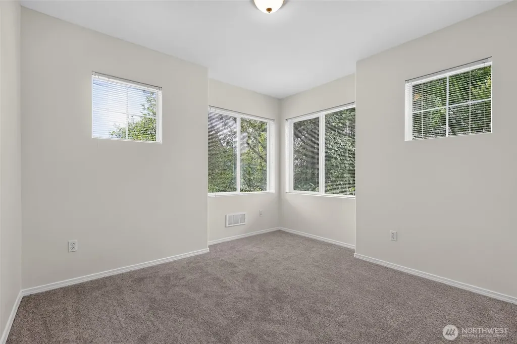 14915 38th Drive SE Bothell WA 98012
