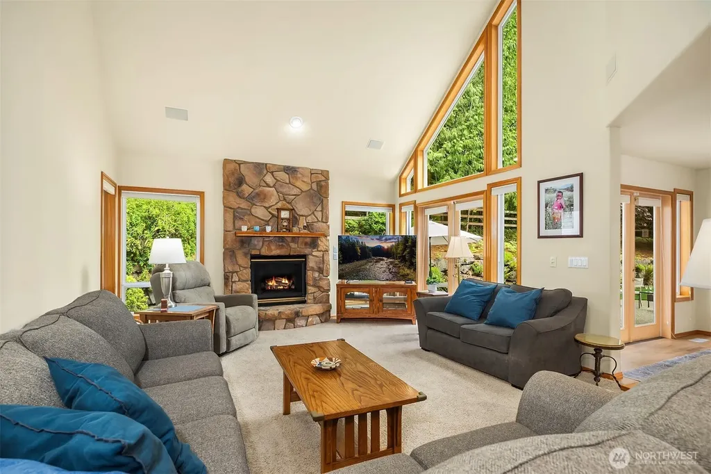 15118 262nd Avenue SE Issaquah WA 98027
