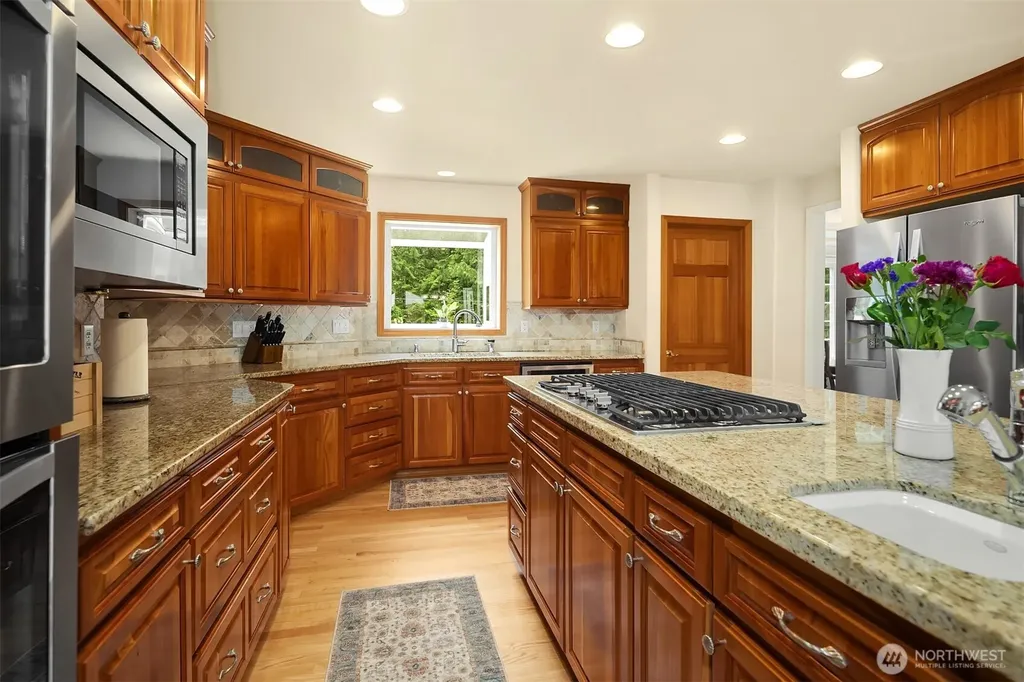 15118 262nd Avenue SE Issaquah WA 98027