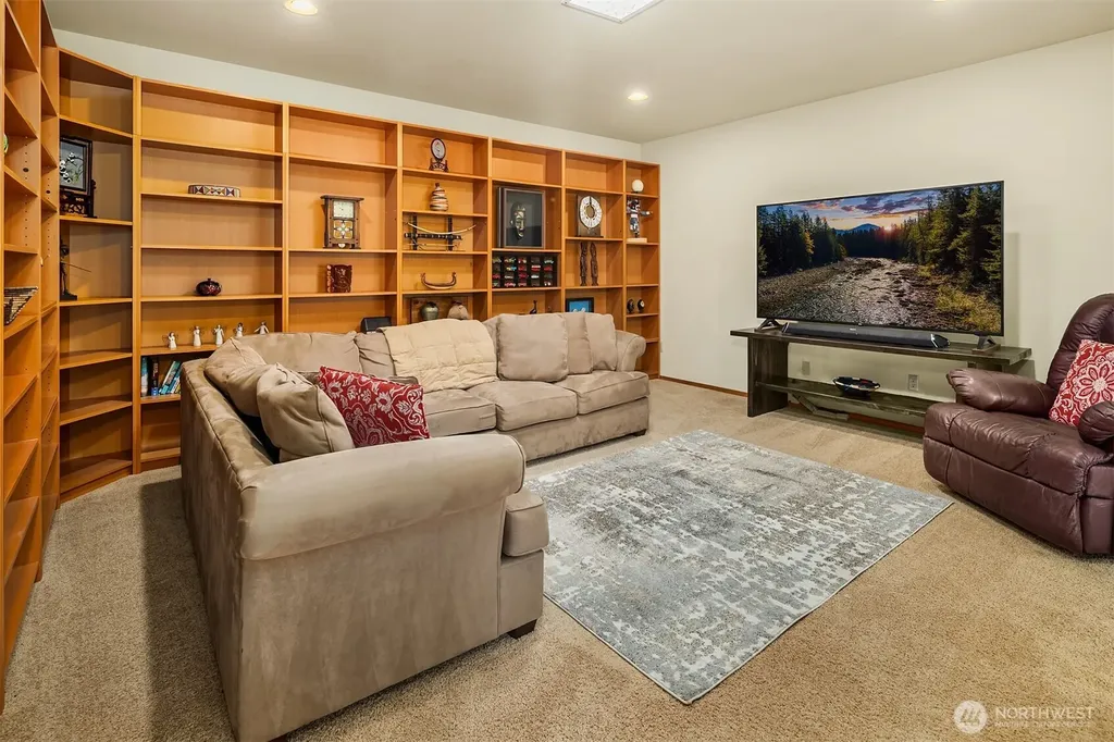 15118 262nd Avenue SE Issaquah WA 98027