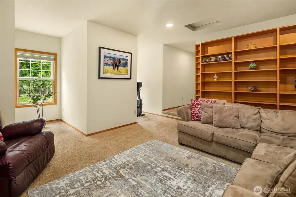 15118 262nd Avenue SE Issaquah WA 98027