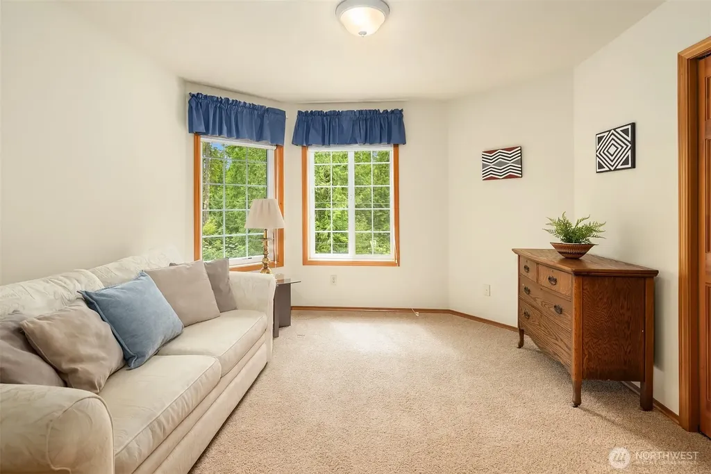 15118 262nd Avenue SE Issaquah WA 98027